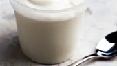 Consumul zilnic de iaurt poate reduce riscul aparitiei cancerului de colon