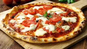 Pizza de post cu tofu. O idee perfectă pentru zilele de post în care vrei să gătești ceva rapid!