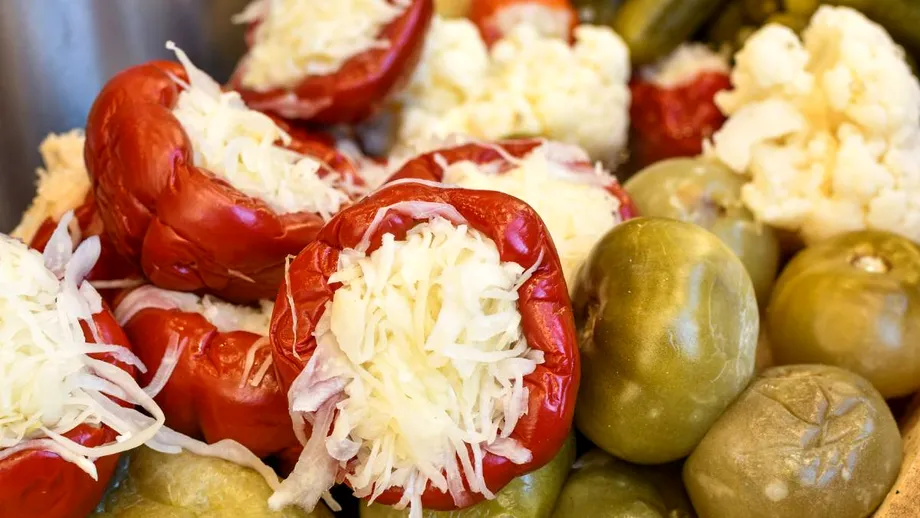 Gogoșari murați în sos de muștar. Rețeta toamnei care cucerește orice gospodină