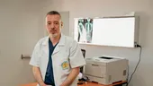 Dr. Alexandru Thiery, ortoped: „După ce am operat robotic prima scolioză, eram atât de relaxat încât aș mai fi fost în stare să operez imediat!”