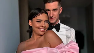 Andreea Popescu și Rareș Cojoc au divorțat oficial. Ce au stabilit în legătură cu cei trei copii?