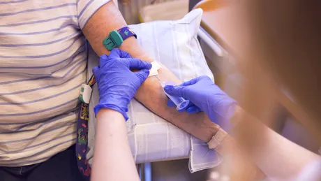 Motivul pentru care e interzis să bei și să mănânci cu 8-12 ore înainte să faci analize de sânge