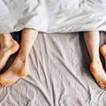 Fenomenul „sleep divorce”: de ce tot mai multe cupluri aleg să doarmă separat