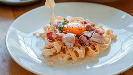 Ai hipertensiune arterială? Iată ce spune medicul cardiolog să mănânci