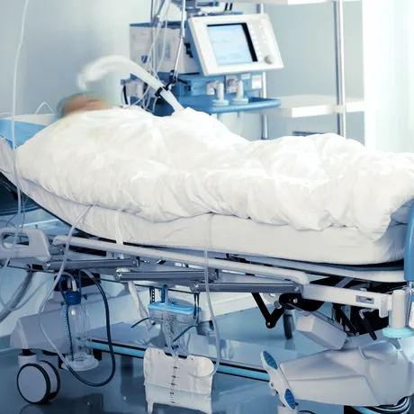 Veteran de armată, în comă indusă după ce a contractat gripa: „Nu știi cât de gravă e, până nu treci prin asta”