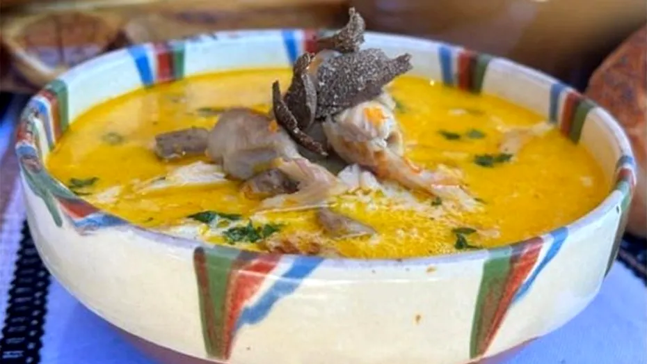 Rețetă de ciorbă afumată. Cum să gătești ciorba ciocăneșteană, în 4 pași simpli
