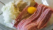 Secretul chiftelelor suculente și fragede la cuptor. Ingredientul care trebuie pus în compoziție ca să nu fie tari
