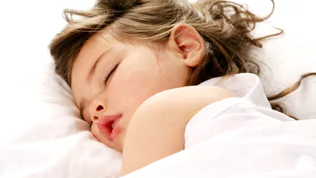 Sfaturi pentru părinţii copiilor care au un somn agitat