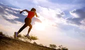 3 minute de sprint sau 90 de minute de cardio? Ce a descoperit un nou studiu despre efectele asupra metabolismului