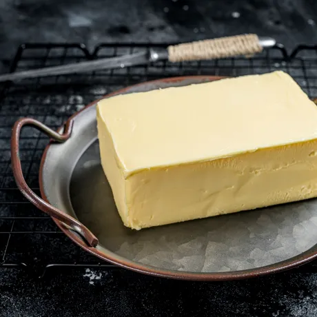 Cum să faci unt de casă în doar câteva minute. Rețeta secretă a bunicilor