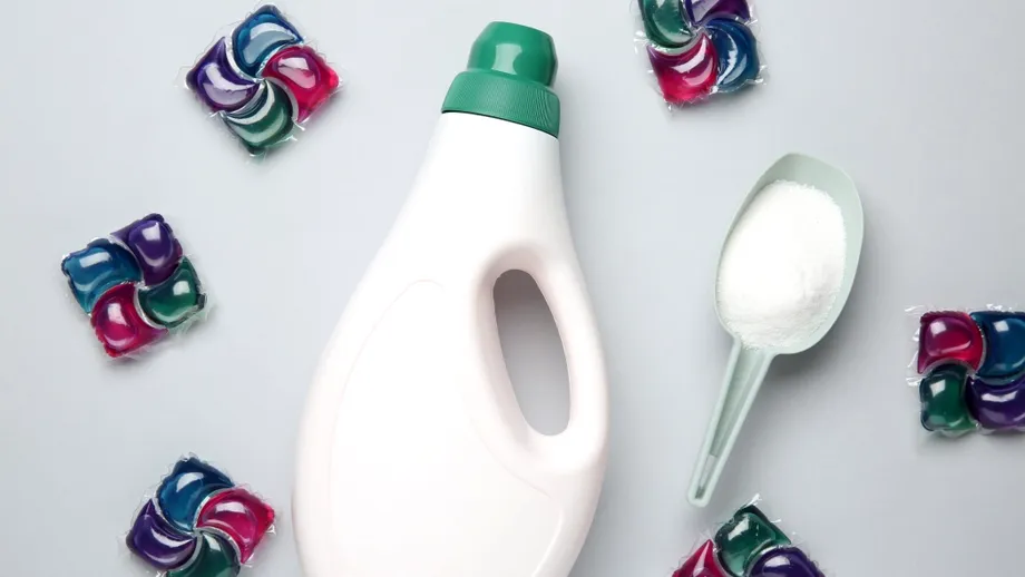 Detergent capsule vs. detergent lichid. Ce alegere este mai eficientă pentru rufe curate și economii reale