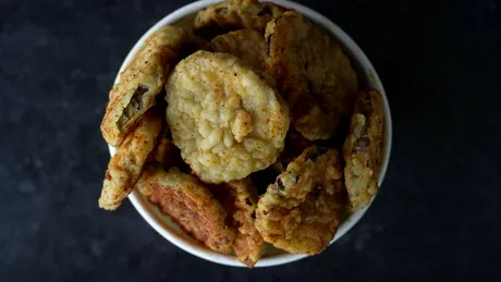 Rețeta de castraveți murați pane. Secretul pentru cel mai crocant aperitiv