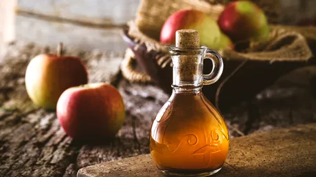 Oțetul de mere:  13 trucuri miraculoase pentru curățarea casei