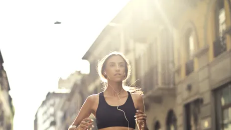 Antrenamentul dimineaţa, pe stomacul gol: mituri în care să nu mai crezi