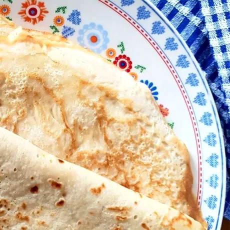 Cum să faci clătite dintr-un singur ingredient: Fără făină sau ou