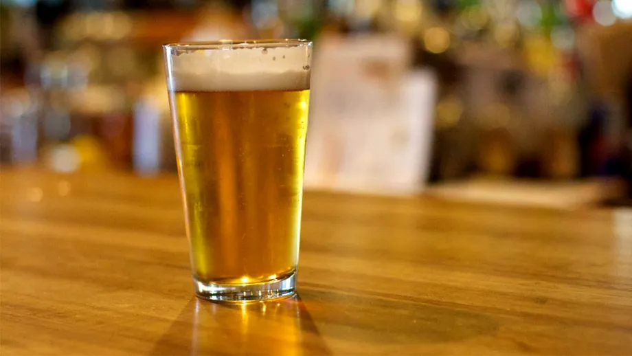 Riscuri ascunse ale berii fără alcool! Avertismentul transmis de specialiști după cel mai recent studiu