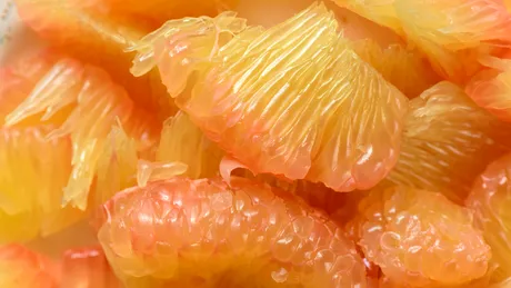 Fructul cu puține calorii, care te satură și te ajută să slăbești. E la mare căutare în magazine acum