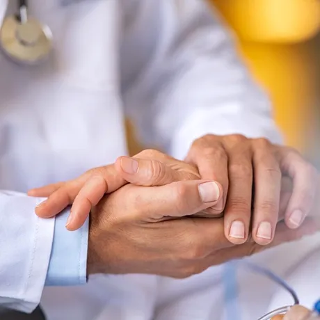 Anunț major pentru românii fără asigurare de sănătate. Ce se schimbă de la 1 septembrie 2025 și cum pot fi menținute serviciile medicale decontate