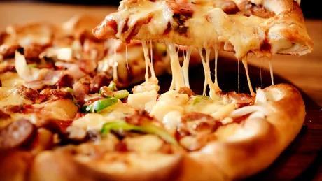 James a murit la scurt timp după ce a mâncat o felie de pizza. Ce căutase băiatul pe Google chiar înainte să dea comanda online