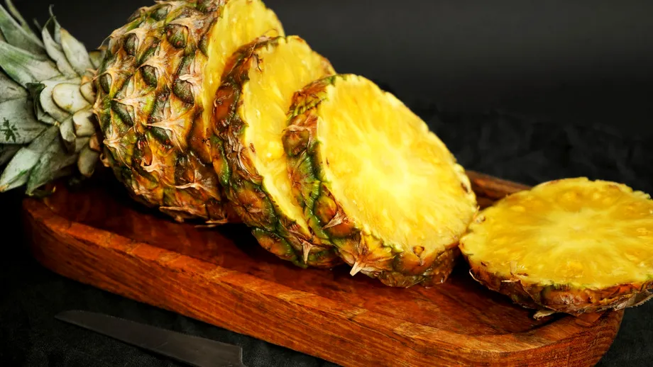 Rețeta pentru compot de ananas. Se face simplu acasă și e mult mai sănătos decât cel din comerț