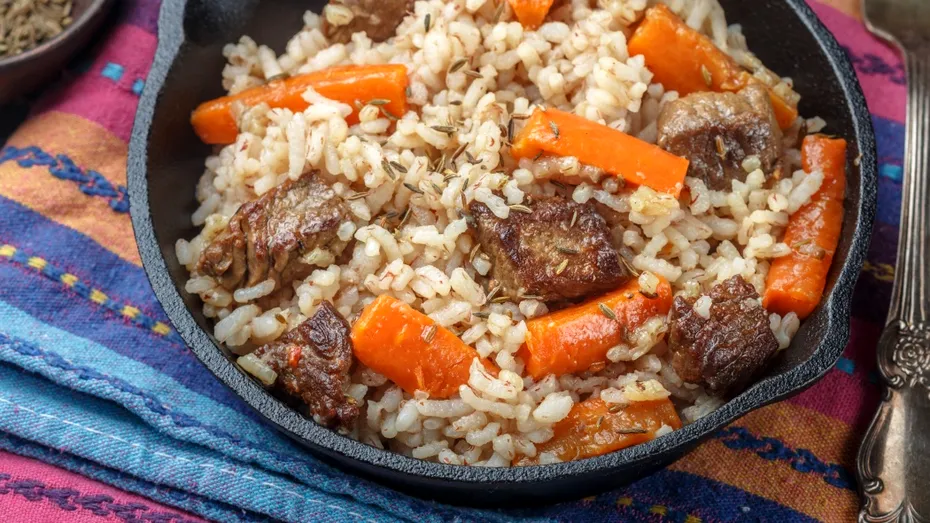 Rețeta de pilaf din 1949 care a supraviețuit generațiilor. Gustul pe care bunicii nu l-au uitat