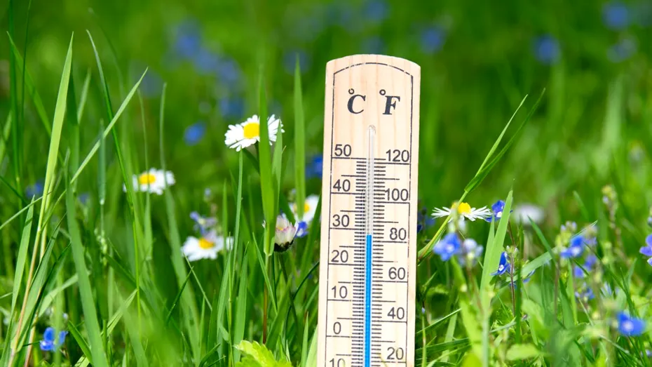 Temperaturile neobișnuit de ridicate în această perioadă cresc riscurile pentru sănătate! Avertismentele medicilor