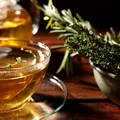 Ceaiul de ghimbir cu lămâie: băutura aromată care poate calma greața și disconfortul digestiv?
