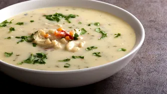 Supă de hrean, rețeta ideală pentru Postul Paștelui