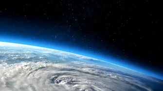 Anticiclonul care va pune stăpânire pe România în decembrie. Vom avea zăpadă de Crăciun şi Revelion?