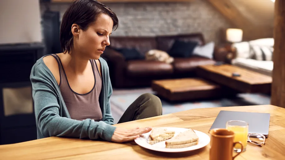 Ce probleme de sănătate poate ascunde lipsa poftei de mâncare și când e cazul să mergi la medic