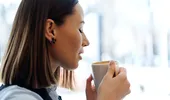 Ora după care nu ar mai trebui să bei cafea dacă vrei să dormi bine. Ce spun studii recente