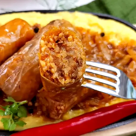 Cu ce se leagă sarmalele de post. Ingredientul care nu trebuie să lipsească din preparat