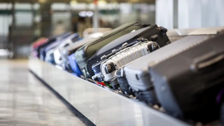 3 obiecte banale pe care NU trebuie să le pui în bagajul de cală