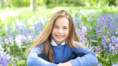 Kate Middleton păstrează tradiția! Cum și-a fotografiat fiica la aniversarea de 7 ani