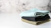 Cum să ai prosoape de bucătărie fără pete și fără miros neplăcut: trucuri simple și eficiente