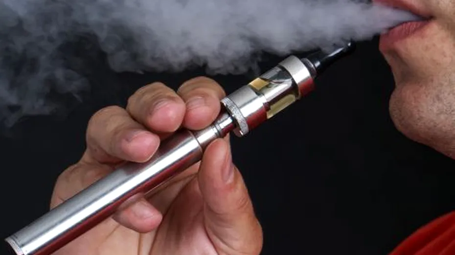 Fumatul modern: Ştii ce se află în ţigara ta electronică?