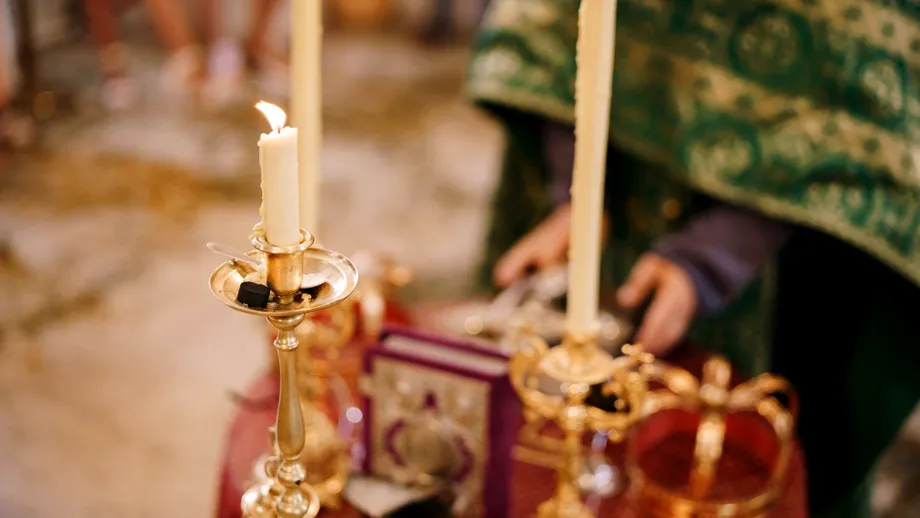 Agheasma Mare, apa care „nu se strică niciodată”. Când se bea, cum se folosește și ce binecuvântări aduce credincioșilor