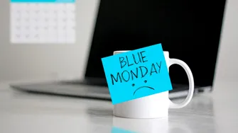 De ce ne simțim mai triști în luna ianuarie? Explicația din spatele Blue Monday