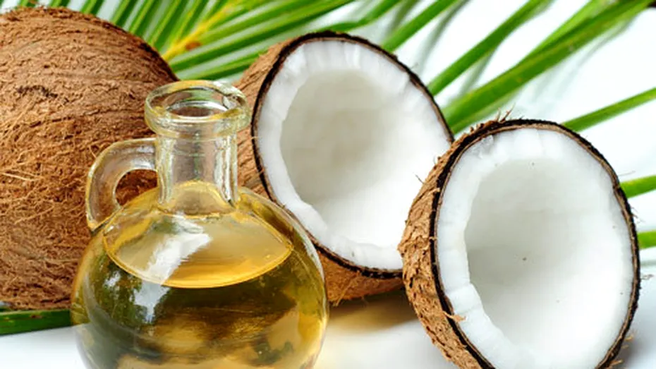 Masajul cu ulei de cocos - remediul perfect împotriva stresului şi a ridurilor!
