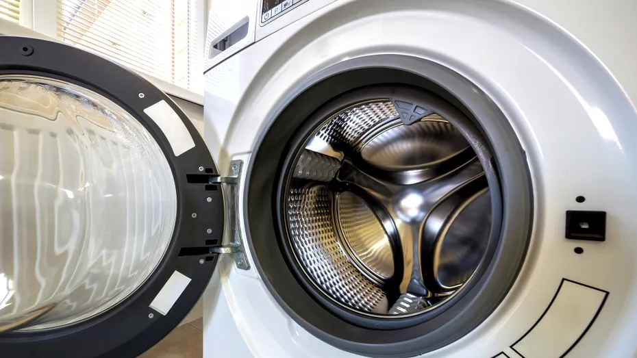Truc simplu pentru o mașină de spălat curată. Soluțiile naturale care elimină mucegaiul și mirosurile neplăcute