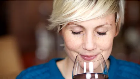 Poți să bei vin dacă suferi de hipertensiune arterială?