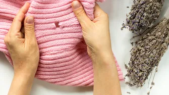 Scapă definitiv de moliile din dulap. Trucuri simple care chiar funcționează. Trebuie să le puneți neapărat în aplicare!