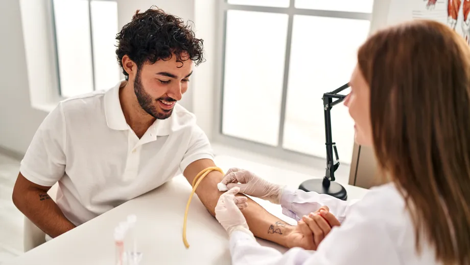 10 analize pe care medicii spun că ar trebui să le faci anual, chiar dacă te simți bine