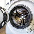 Truc simplu pentru o mașină de spălat curată. Soluțiile naturale care elimină mucegaiul și mirosurile neplăcute