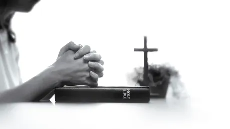 Rugăciunea pe care să o rostești neapărat într-o zi de miercuri. Te scapă de toate problemele