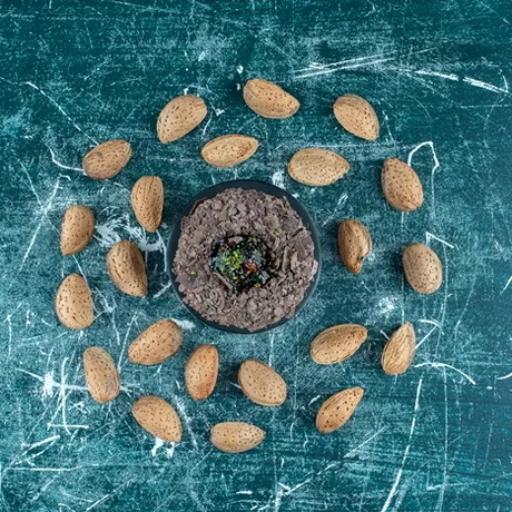 Alimentul pe care să-l consumi pentru a ține la distanță bolile de inimă, diabetul sau demența. Ai nevoie de 50g zilnic