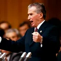 Nicolae Ceaușescu – detalii mai puțin știute despre liderul care a supraviețuit prăbușirii unui avion