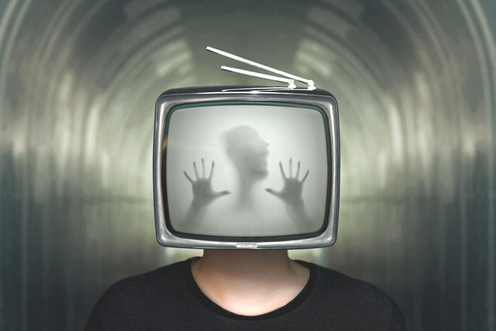 Detoxifierea digitală - Dependența de televizor și rețele de socializare ne rupe de realitate și ne îmbolnăvește creierul