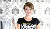 Cum prepară Carmen Negoiţă shake-ul proteic raw pentru sală! Iată reţeta! VIDEO