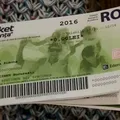 Regula simplă pe care mulți români o ignoră și care îi poate lăsa fără bani pe cardul de vacanță